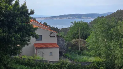 House in Portela photo 42
