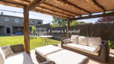 Casa en alquiler en Calle Vilopriu, Colomers de 10.000 €<span>/mes</span>