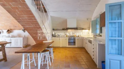 Casa en alquiler en Calle Vilopriu, Colomers de 10.000 €<span>/mes</span>