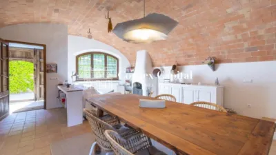 Casa en alquiler en Calle Vilopriu, Colomers de 10.000 €<span>/mes</span>