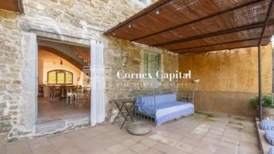 Casa en alquiler en Calle Vilopriu, Colomers de 10.000 €<span>/mes</span>