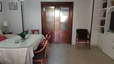 Piso en Barrio León-El Tardón-Blas Infante photo 4