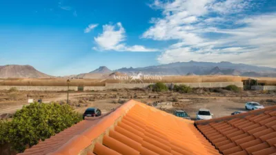 Chalet en venta en Las Rosas, Costa del Silencio-Las Galletas (Arona) de 475.000 €