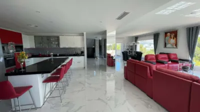 Chalet in La Nucia photo 4