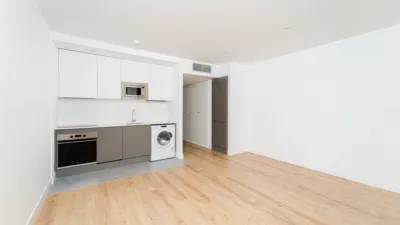 Piso en alquiler en Calle de San Benito - Imagen 3