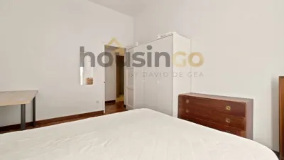 Apartment in Salamanca District photo 14