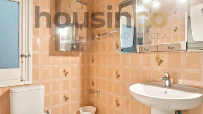 Apartment in Salamanca District photo 24