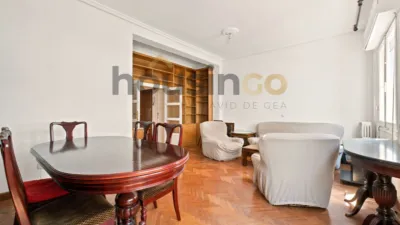 Apartment in Salamanca District photo 3