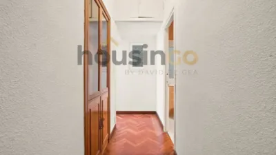 Apartment in Salamanca District photo 8
