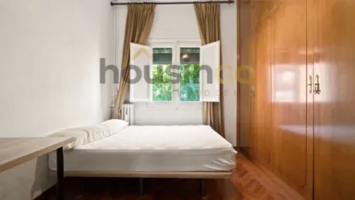 Apartment in Salamanca District photo 9