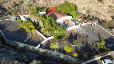 Chalet on Piedra Hincada Playa Street photo 41