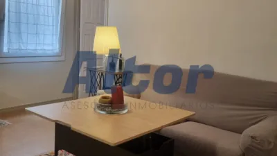 Piso en alquiler en Centro - Imagen 2