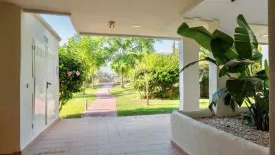 Piso en alquiler en Calle Tn Sup-S1 Soto Resinera 7 Es:4 Pl:01 Pt:B 29680 Es, Número 7, Selwo (Estepona) de 3.000 €<span>/mes</span>