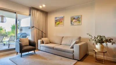 Piso en alquiler en Calle Tn Sup-S1 Soto Resinera 7 Es:4 Pl:01 Pt:B 29680 Es, Número 7, Selwo (Estepona) de 3.000 €<span>/mes</span>