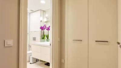 Piso en alquiler en Calle Tn Sup-S1 Soto Resinera 7 Es:4 Pl:01 Pt:B 29680 Es, Número 7, Selwo (Estepona) de 3.000 €<span>/mes</span>