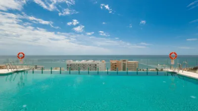 Apartamento en alquiler en Puerto Deportivo, Puerto Deportivo (Fuengirola) de 2.800 €<span>/mes</span>