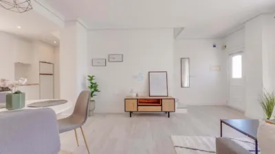 Pis – Orihuela, Urbanización El Presidente, Villa Martín - Més