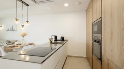 Apartamento en alquiler en Puerto Deportivo, Puerto Deportivo (Fuengirola) de 250 €<span>/día</span>