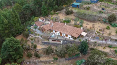 House on Camino del Sanguiñal, 43 photo 9