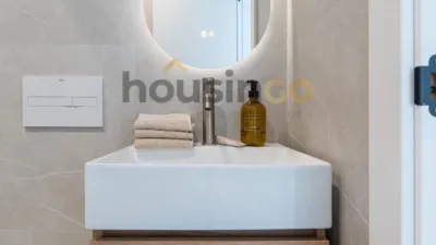 Apartment in Salamanca District photo 18