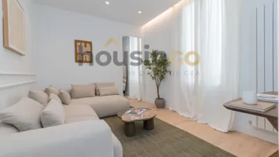 Apartment in Salamanca District photo 2