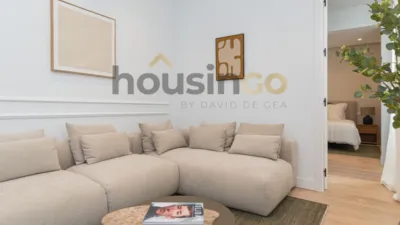 Apartment in Salamanca District photo 3