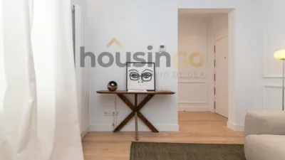 Apartment in Salamanca District photo 4