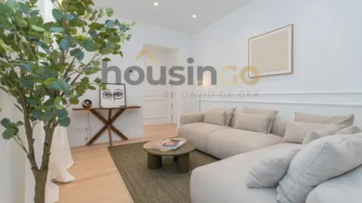 Apartment in Salamanca District photo 6