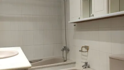 Piso en alquiler en Avenida de Pío XII, cerca de Calle de Triana, Iturrama-Azpilagaña (Pamplona - Iruña) de 2.000 €<span>/mes</span>