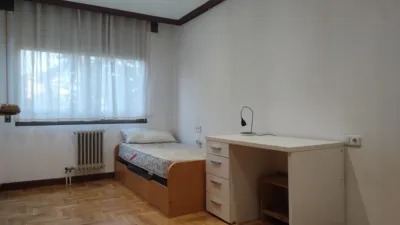 Piso en alquiler en Avenida de Pío XII, cerca de Calle de Triana, Iturrama-Azpilagaña (Pamplona - Iruña) de 2.000 €<span>/mes</span>