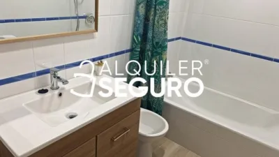 Chalet en alquiler en Zona Universitaria, Zona Avenida de Juan Diego (Bormujos) de 1.100 €<span>/mes</span>