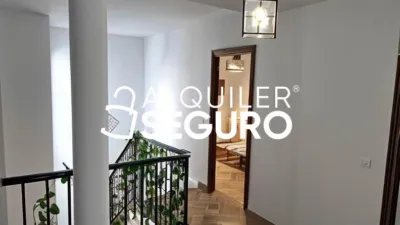 Chalet en alquiler en Zona Universitaria, Zona Avenida de Juan Diego (Bormujos) de 1.100 €<span>/mes</span>