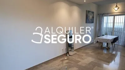 Chalet en alquiler en Zona Universitaria, Zona Avenida de Juan Diego (Bormujos) de 1.100 €<span>/mes</span>