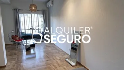 Chalet en alquiler en Zona Universitaria, Zona Avenida de Juan Diego (Bormujos) de 1.100 €<span>/mes</span>