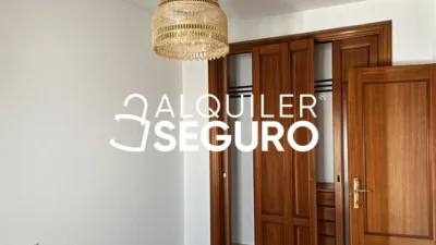 Chalet en alquiler en Zona Universitaria, Zona Avenida de Juan Diego (Bormujos) de 1.100 €<span>/mes</span>