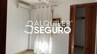 Chalet en alquiler en Zona Universitaria, Zona Avenida de Juan Diego (Bormujos) de 1.100 €<span>/mes</span>