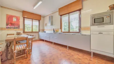 House in Irañeta photo 16