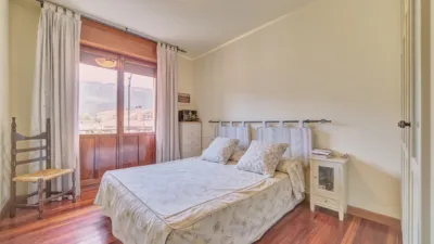 House in Irañeta photo 32