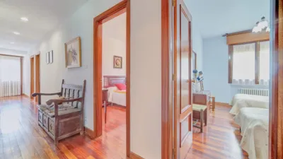 House in Irañeta photo 34