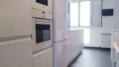 Piso en alquiler en Calle Cl Gran Via Juan Carlos I, Centro (Logroño) de 1.400 €<span>/mes</span>