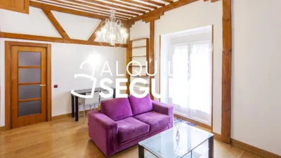 Piso en alquiler en Centro - Imagen 2