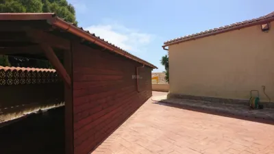 Chalet on Polígono Pp Cds Encinas Street, No. 56 photo 39