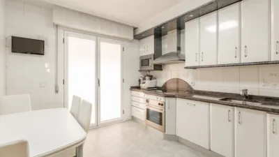 Casa en venta en Calle de Lur Gorri, 27, Barañáin - Barañain de 555.000 €