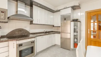 Casa en venta en Calle de Lur Gorri, 27, Barañáin - Barañain de 555.000 €