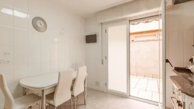 Casa en venta en Calle de Lur Gorri, 27, Barañáin - Barañain de 555.000 €