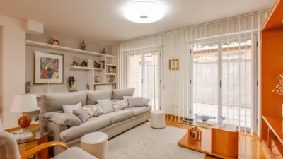 Casa en venta en Calle de Lur Gorri, 27, Barañáin - Barañain de 555.000 €