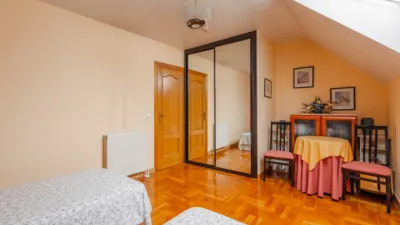Casa en venta en Calle de Lur Gorri, 27, Barañáin - Barañain de 555.000 €
