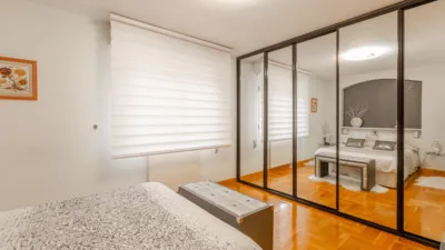 Casa en venta en Calle de Lur Gorri, 27, Barañáin - Barañain de 555.000 €