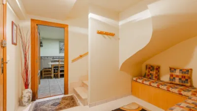 Casa en venta en Calle de Lur Gorri, 27, Barañáin - Barañain de 555.000 €
