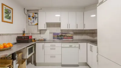 Casa en venta en Calle de Lur Gorri, 27, Barañáin - Barañain de 555.000 €